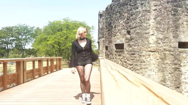 Julia’s Wildest Medieval Fantasy: Blonde Bombshell Unleashed