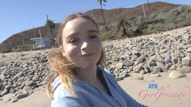 Selina Imai’s Beach Day Quickie – Naughty Teen Brunette Gets Off After Peeing