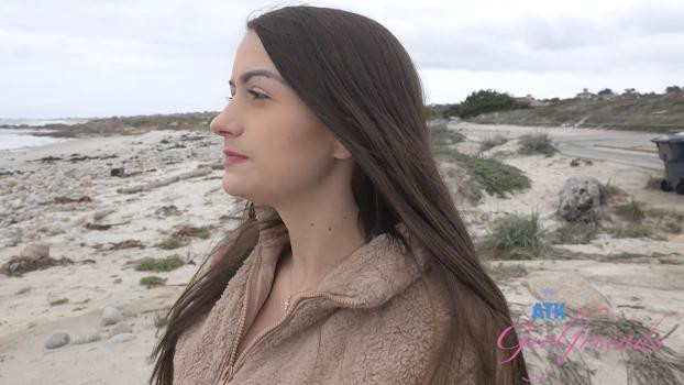 Summer Renee’s Wild Outdoor Adventure – Norcal Road Trip with a Brunette Beauty